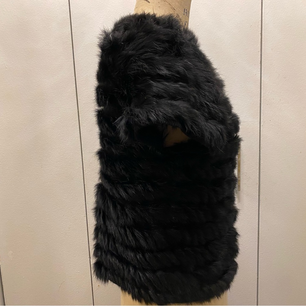 Monari cropped fur top with buttons - Picture 5 of 12